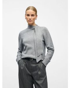 PULL EN MAILLE DETAIL NOEUD