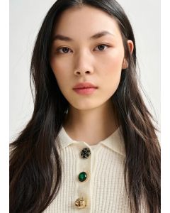 Polo blanc cassé en laine mélangée avec boutons bijoux